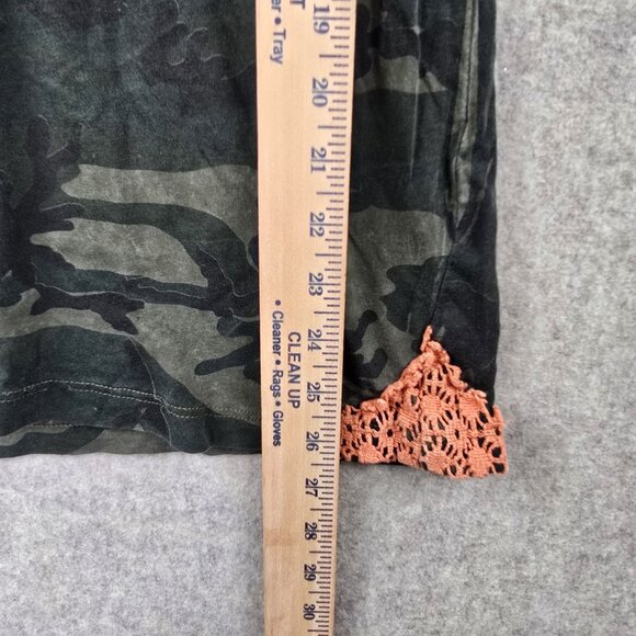 Affliction American Customs Camo Lace Graphic Tee Shirt V-Neck Short Sleeve Y2K - Picture 6 of 7